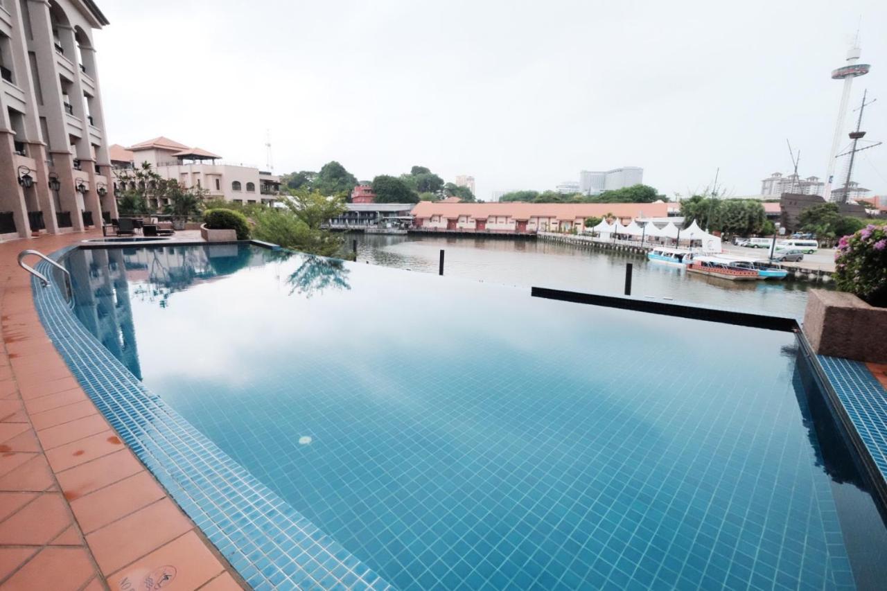 Luxury On Melaka River Malacca Exterior foto
